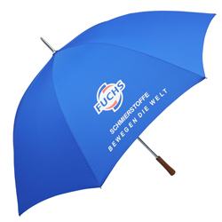 Golfschirm mit Firmenlogo auf zwei Segmenten